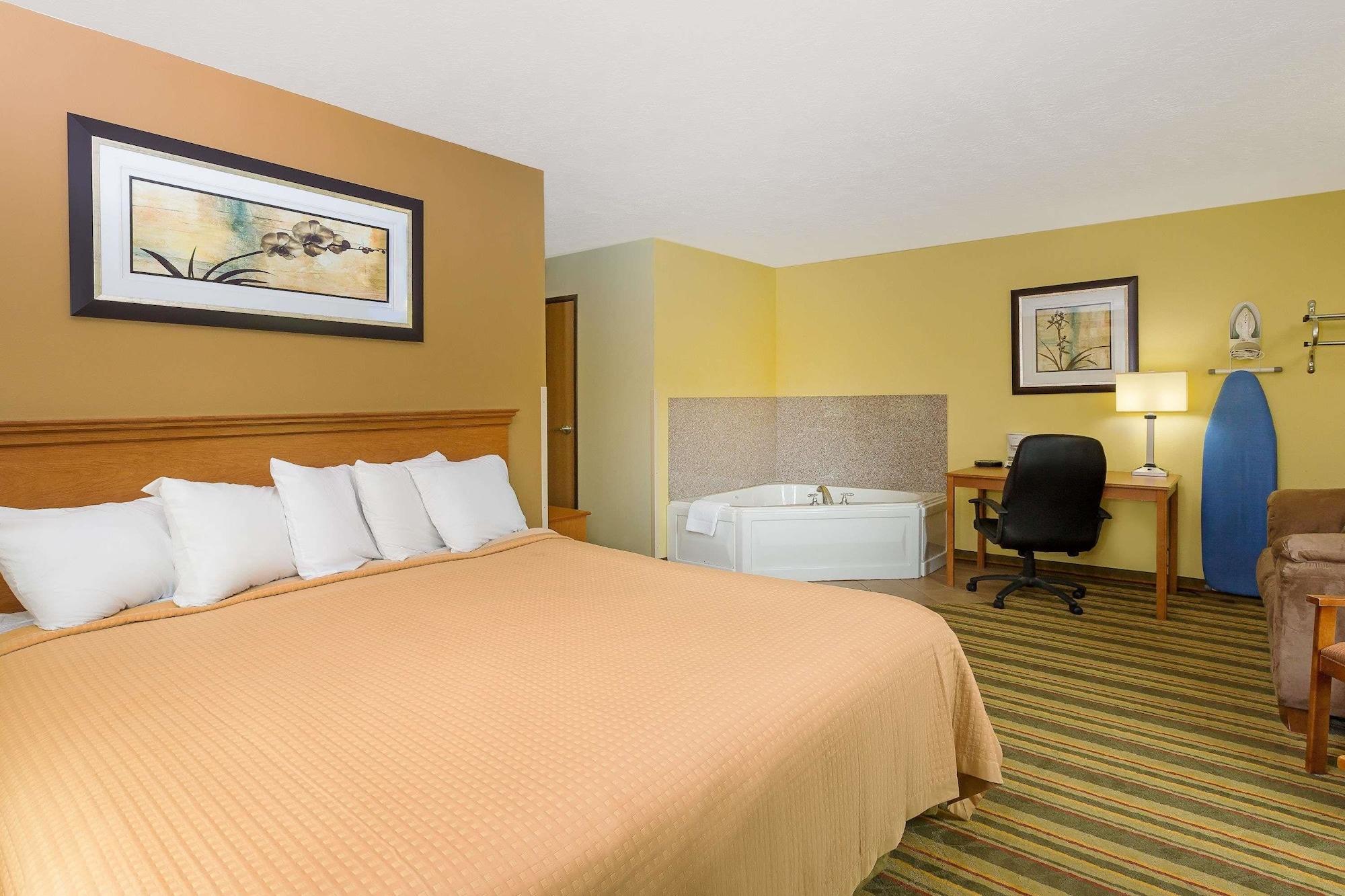 Econo Lodge Inn & Suites Yankton Exterior photo